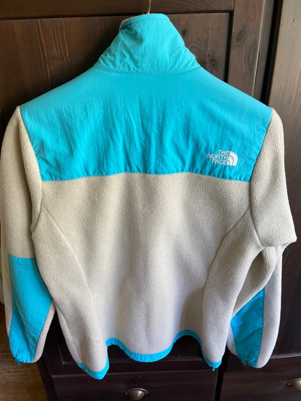 PRICE DROP! The North Face Two-Tone ZipperFront Pile Jacket- Women's Medium - Picture 10 of 15